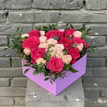 Цветочная композиция из Розы в коробке #REPLACE_PRED# Рудничный Кировской области