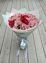 Букет цветов из:  Альстромерии в Рудничный Кировской области