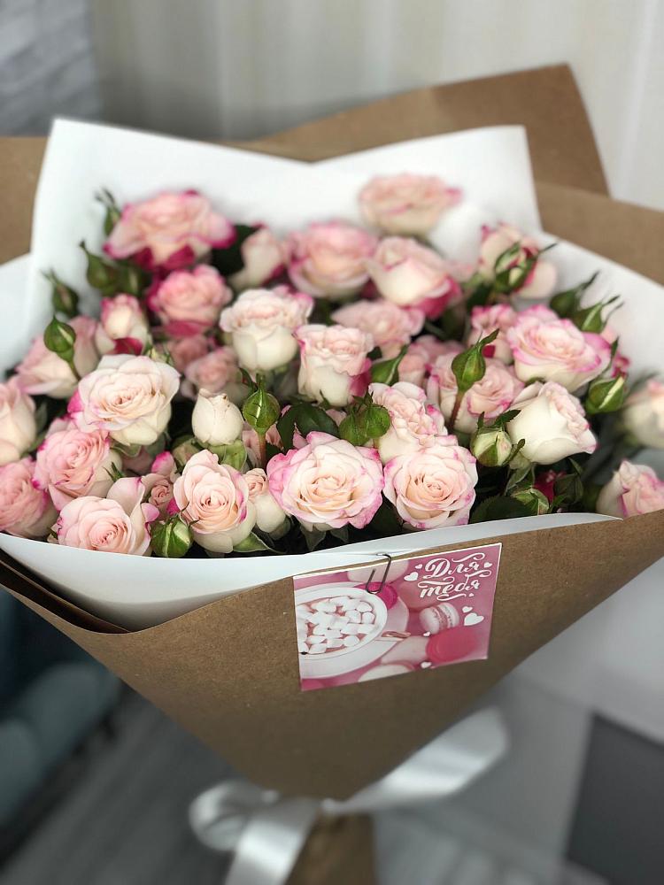 Букет цветов из: Розы в Рудничный Кировской области