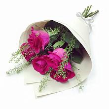Букет цветов из:  Розы в Рудничный Кировской области