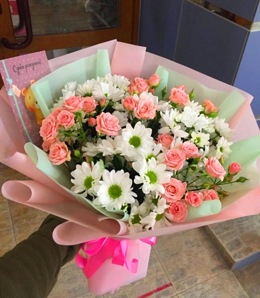 Букет цветов из: Розы и Хризантемы в Рудничный Кировской области