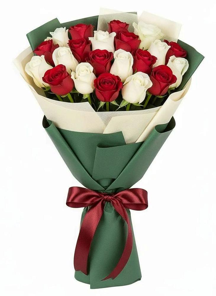 Букет Микс из красных и белых роз в Рудничный Кировской области