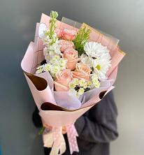 Букет цветов из:  Хризантемы и Розы в Рудничный Кировской области