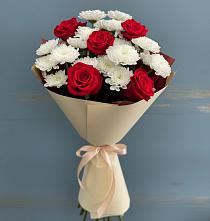 Букет цветов из:  Розы и Хризантемы в Рудничный Кировской области
