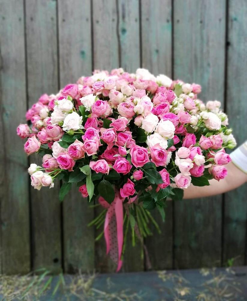 Букет Розовые кустовые розы Натали и Лав Лидия в Рудничный Кировской области