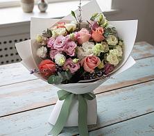 Букет цветов из:  Розы, Лизиантусы и Гвоздики #REPLACE_PRED# Рудничный Кировской области