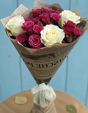 Букет цветов из:  Розы в Рудничный Кировской области