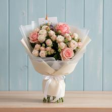 Букет цветов из:  Розы в Рудничный Кировской области