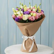 Букет цветов из:  Лизиантусы #REPLACE_PRED# Рудничный Кировской области