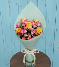 Букет цветов из:  Розы в Рудничный Кировской области